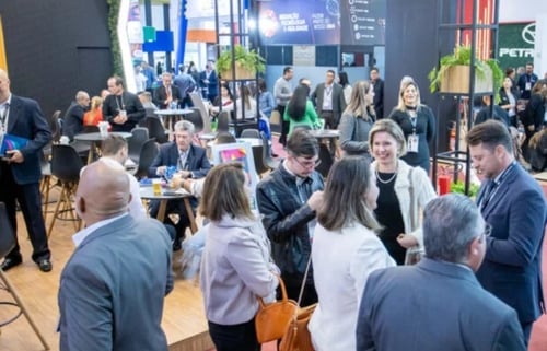 Inovação e sustentabilidade têm destaque entre matérias-primas expostas na Interplast 2026 - Imagem: Messe/Divulgação