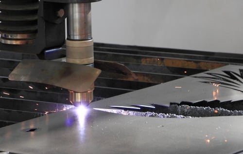 A tecnologia aplicada no corte como diferencial competitivo para indústrias  - Imagem: Depositphotos.com